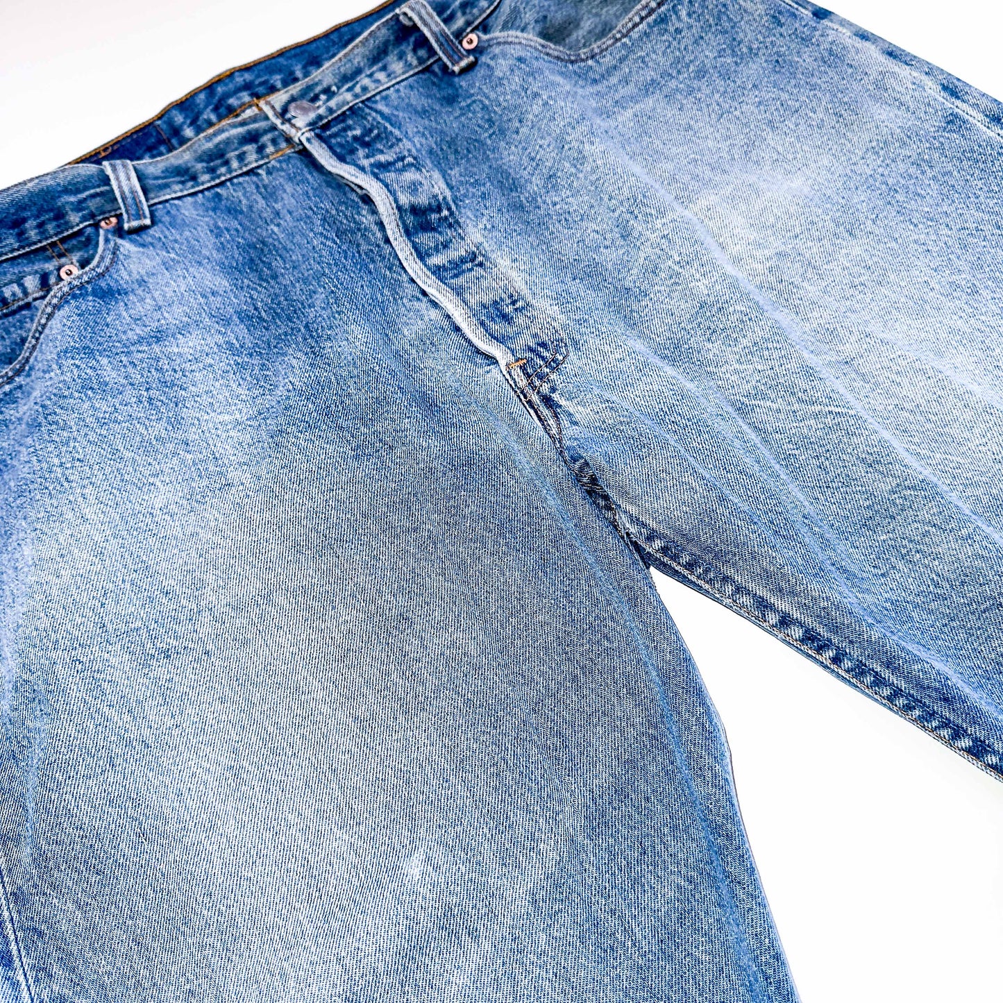 Vintage 1996 Levi's 501 Jeans - Made in USA
